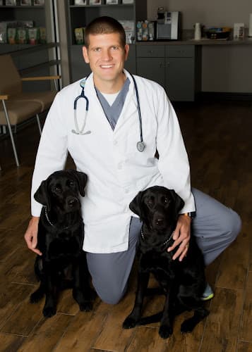 Forest Crossing Animal Hospital