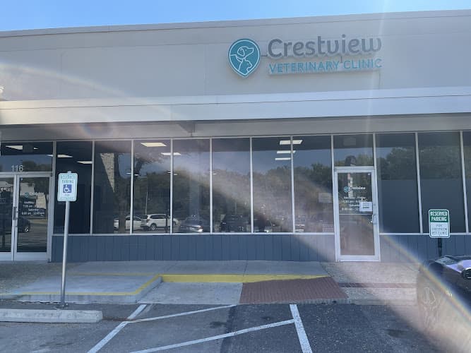 Crestview Veterinary Clinic on Airport Blvd